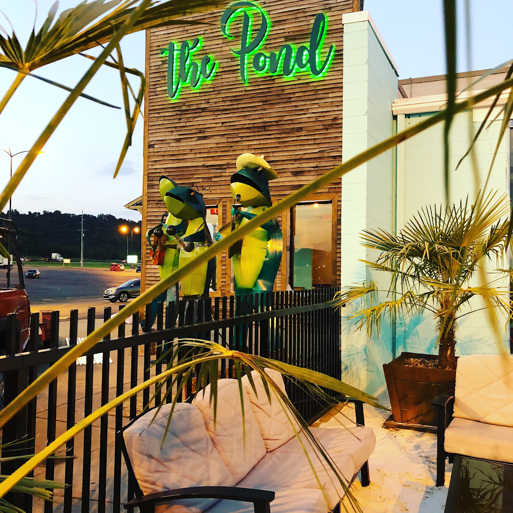 The Pond | restaurant | 22991 John T Reid Pkwy, Scottsboro, AL 35768, USA | 2569990918 OR +1 256-999-0918
