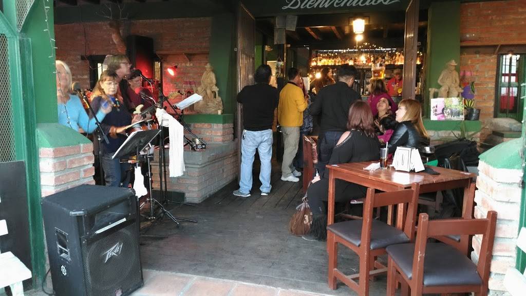 La Casa De La Gritona Bar & Grill | restaurant | Av. Gral. Emiliano Zapata 119, Amp Reforma, 22710 Rosarito, B.C., Mexico | 016643097269 OR +52 664 309 7269