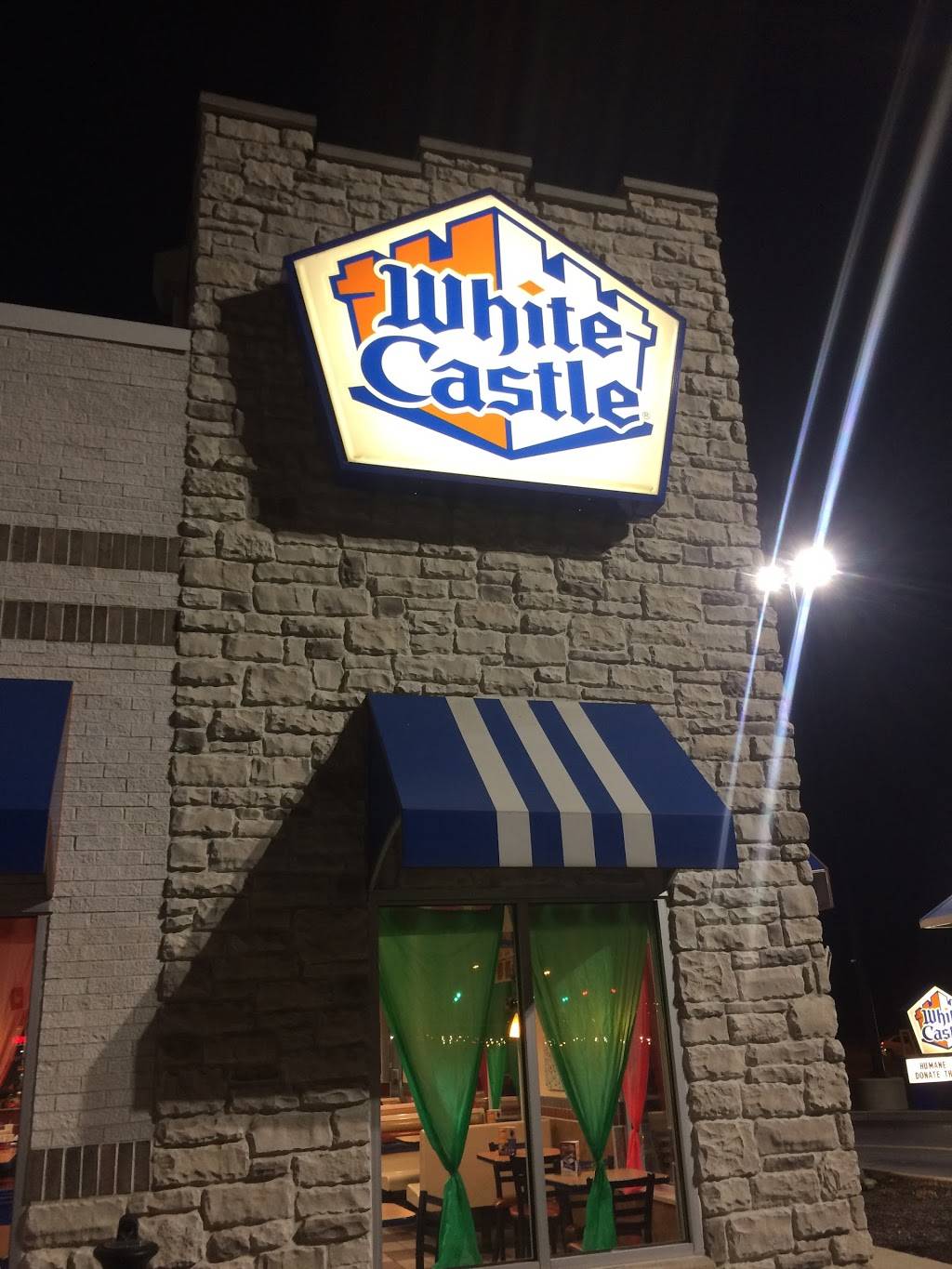 White Castle | restaurant | 7921 Indianapolis Blvd, Hammond, IN 46324, USA | 2198441296 OR +1 219-844-1296