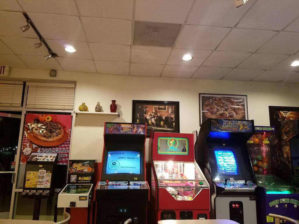 Famous Pizza | restaurant | 4400 47th Ave, Sacramento, CA 95823, USA | 9163913330 OR +1 916-391-3330