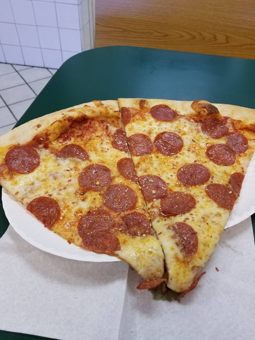 Michaelangelos Pizza | restaurant | 228 Eastwood Rd #4-a, Wilmington, NC 28403, USA | 9107903163 OR +1 910-790-3163