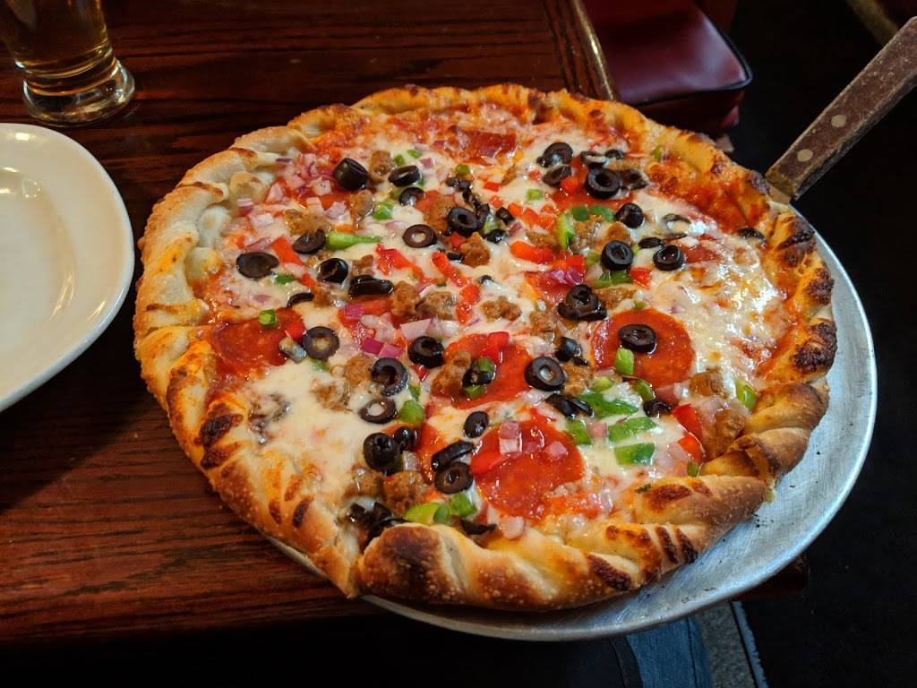 Backcountry Pizza & Tap House | restaurant | 2319 Arapahoe Ave, Boulder, CO 80302, USA | 3034494285 OR +1 303-449-4285