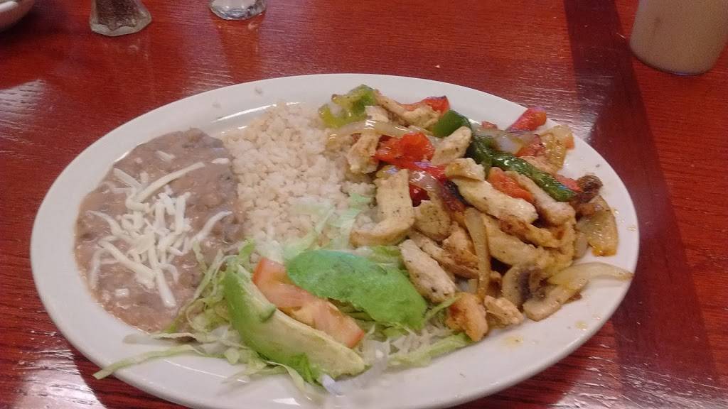 Caporales Mexican Food LLC | restaurant | 1260 Merriam Ln, Kansas City, KS 66103, USA | 9136776610 OR +1 913-677-6610