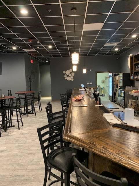 Lucky Bernies - South Chicago Heights | restaurant | 3359 - A Chicago Rd, South Chicago Heights, IL 60411, USA | 7082485406 OR +1 708-248-5406