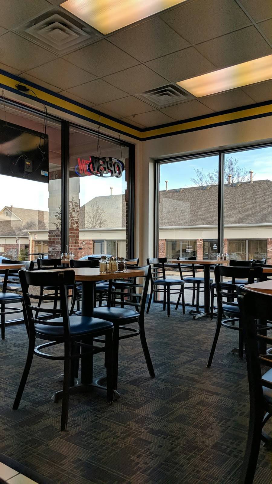 Pizza King | restaurant | 301 E Carmel Dr # A800, Carmel, IN 46032, USA | 3178487994 OR +1 317-848-7994