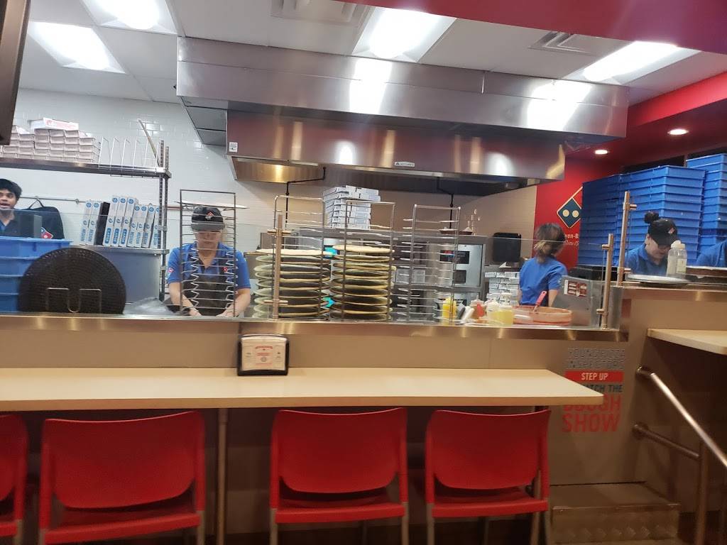 Dominos Pizza | meal delivery | 22643 Ventura Blvd, Woodland Hills, CA 91364, USA | 8182243300 OR +1 818-224-3300