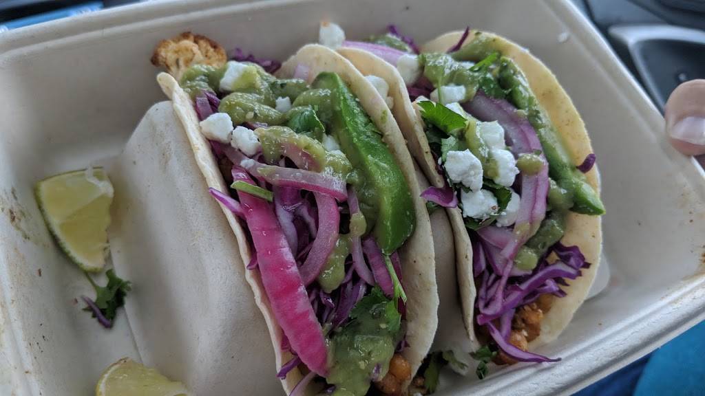 Crave Tacos | restaurant | 1610 Stittsville Main St, Stittsville, ON K2S 1B1, Canada | 6134822866 OR +1 613-482-2866
