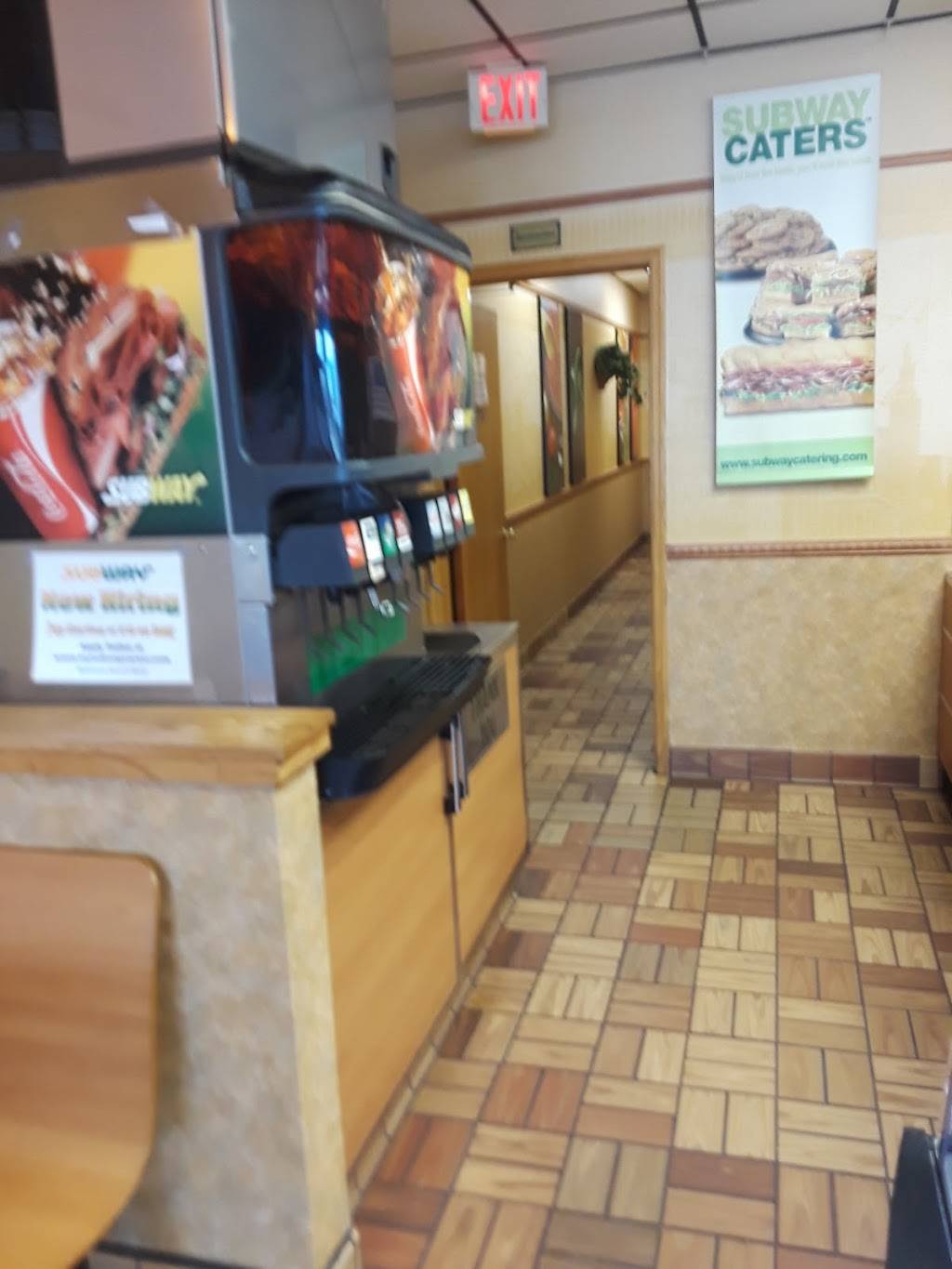 Subway | restaurant | 101 West Seven Hills Rd Suite 211 North Port, Shopping Center, Port Washington, WI 53074, USA | 2622681390 OR +1 262-268-1390