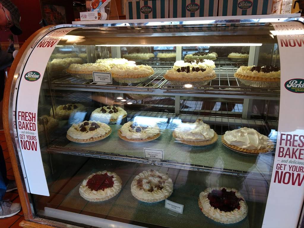 Perkins Restaurant & Bakery | restaurant | 7175 Engle Rd, Middleburg Heights, OH 44130, USA | 4402347393 OR +1 440-234-7393