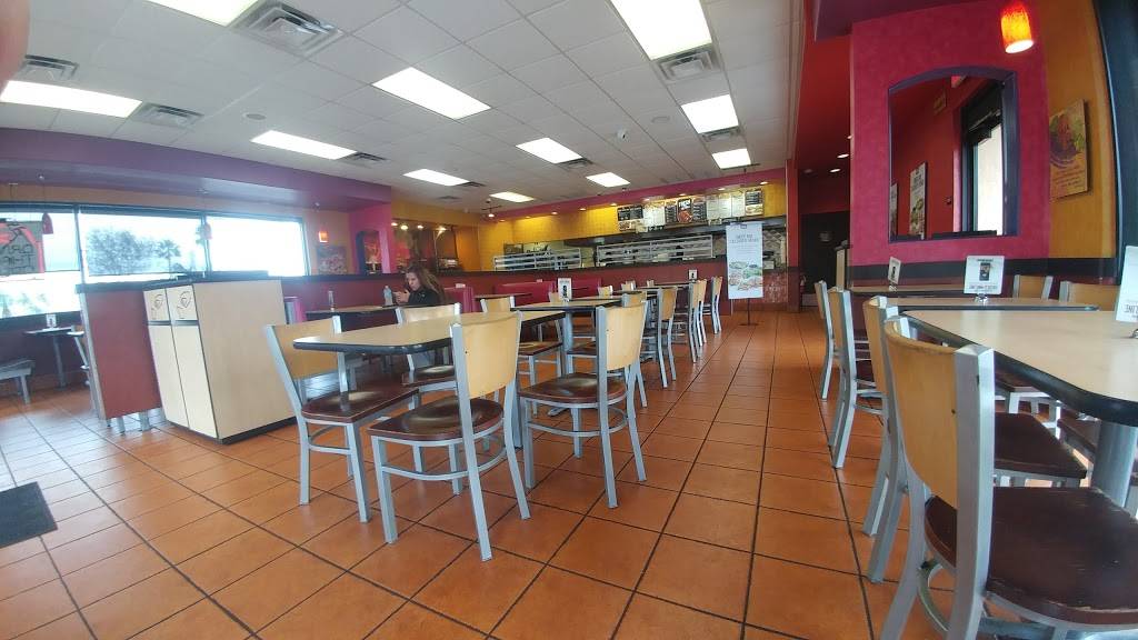 El Pollo Loco | restaurant | 12821 Moreno Beach Dr, Moreno Valley, CA 92555, USA | 9512423899 OR +1 951-242-3899