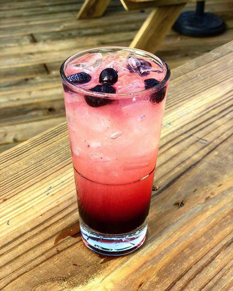 Bobcat Teddys Icehouse | restaurant | 2803 White Oak Dr, Houston, TX 77007, USA | 8327425535 OR +1 832-742-5535