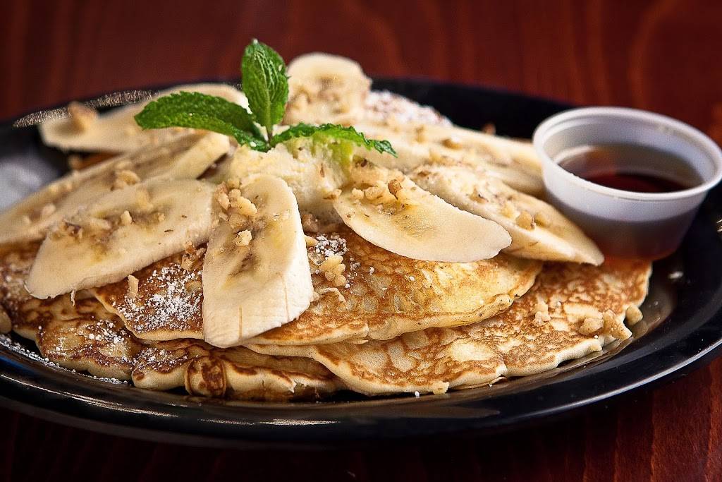 Buzzbrews Victory Park | restaurant | 2300 Victory Park Ln, Dallas, TX 75219, USA | 2148712301 OR +1 214-871-2301