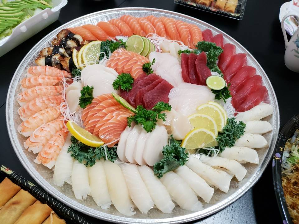 Yamato Sushi | restaurant | 15955 Bayview Ave, Aurora, ON L4G 0H1, Canada | 2895524224 OR +1 289-552-4224