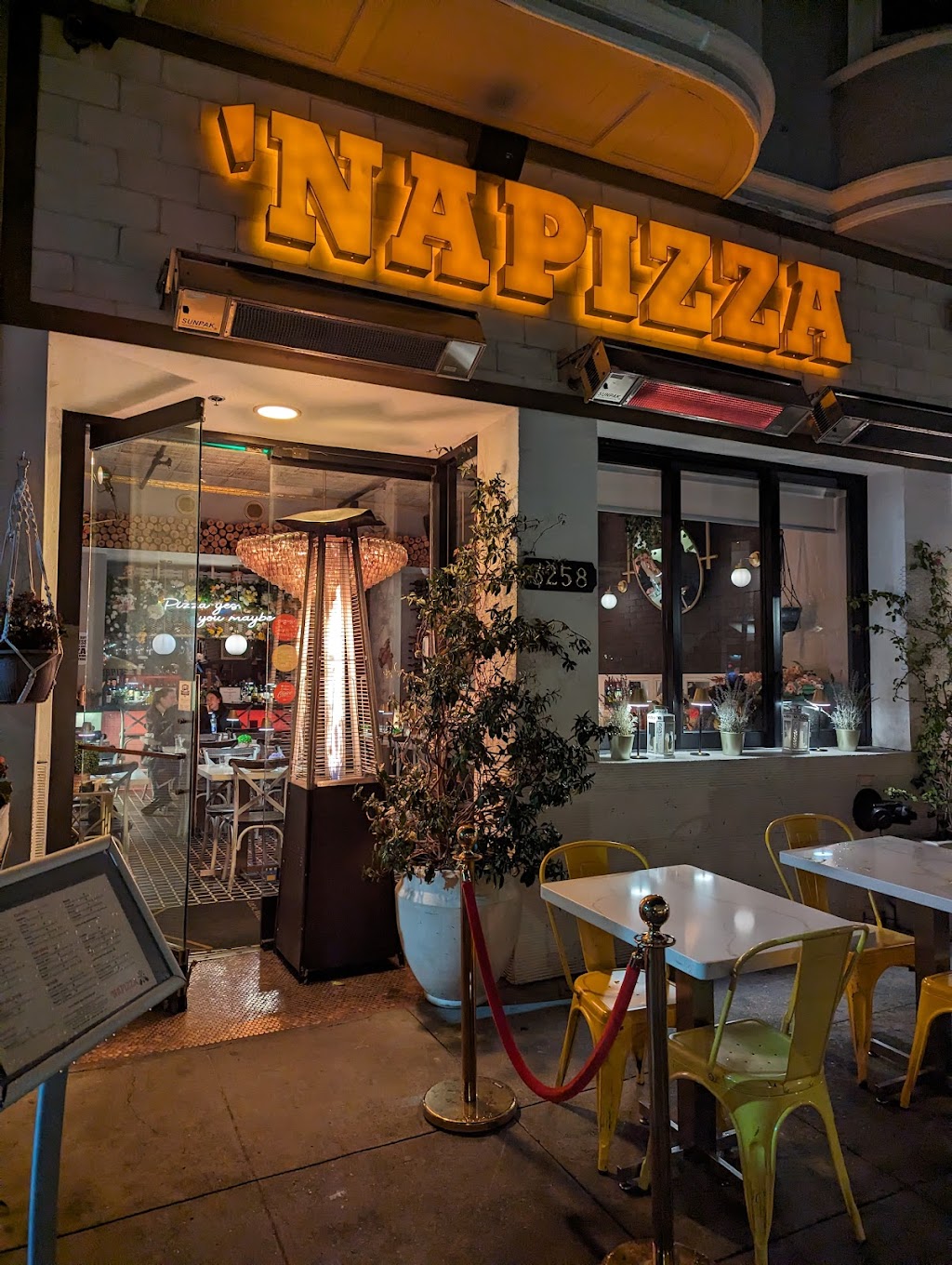 Napizza | restaurant | 3258 Scott St, San Francisco, CA 94123, USA | 4155254006 OR +1 415-525-4006