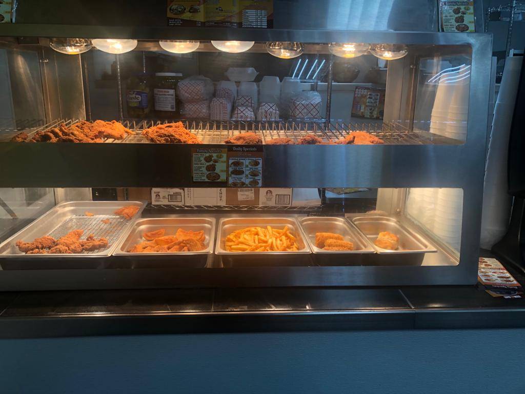 SHUBBYS FISH & WINGS | restaurant | 260 E Walton Blvd, Pontiac, MI 48340, USA | 2489773850 OR +1 248-977-3850