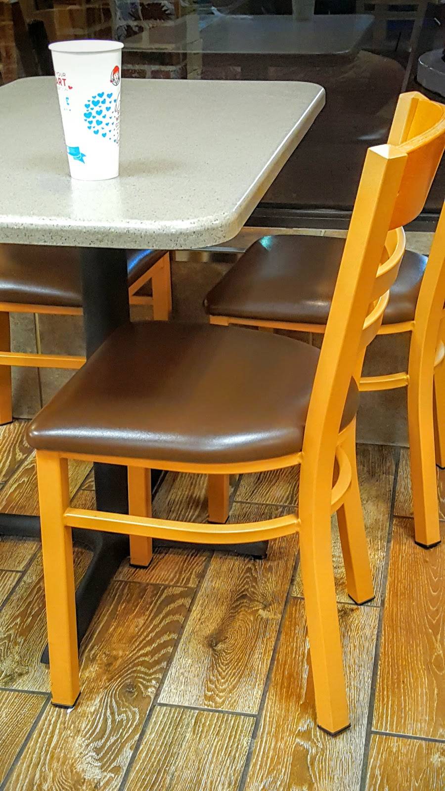 Wendys | restaurant | 2201 Grand Central Ave, Vienna, WV 26105, USA | 3042958642 OR +1 304-295-8642