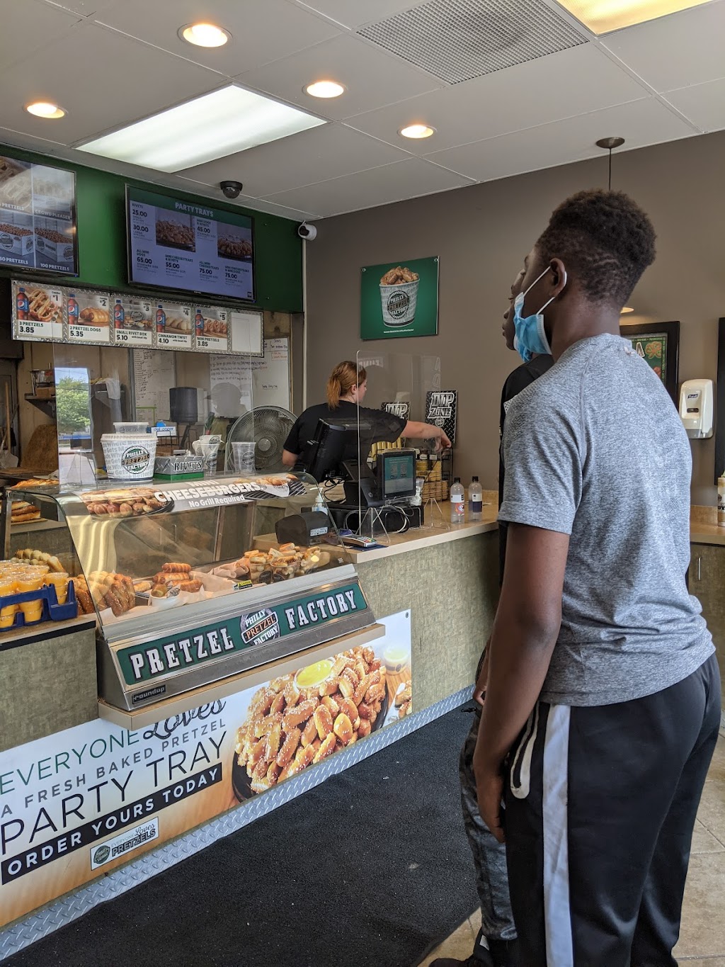 Philly Pretzel Factory | bakery | 2125 W Oregon Ave, Philadelphia, PA 19145, USA | 2153362151 OR +1 215-336-2151