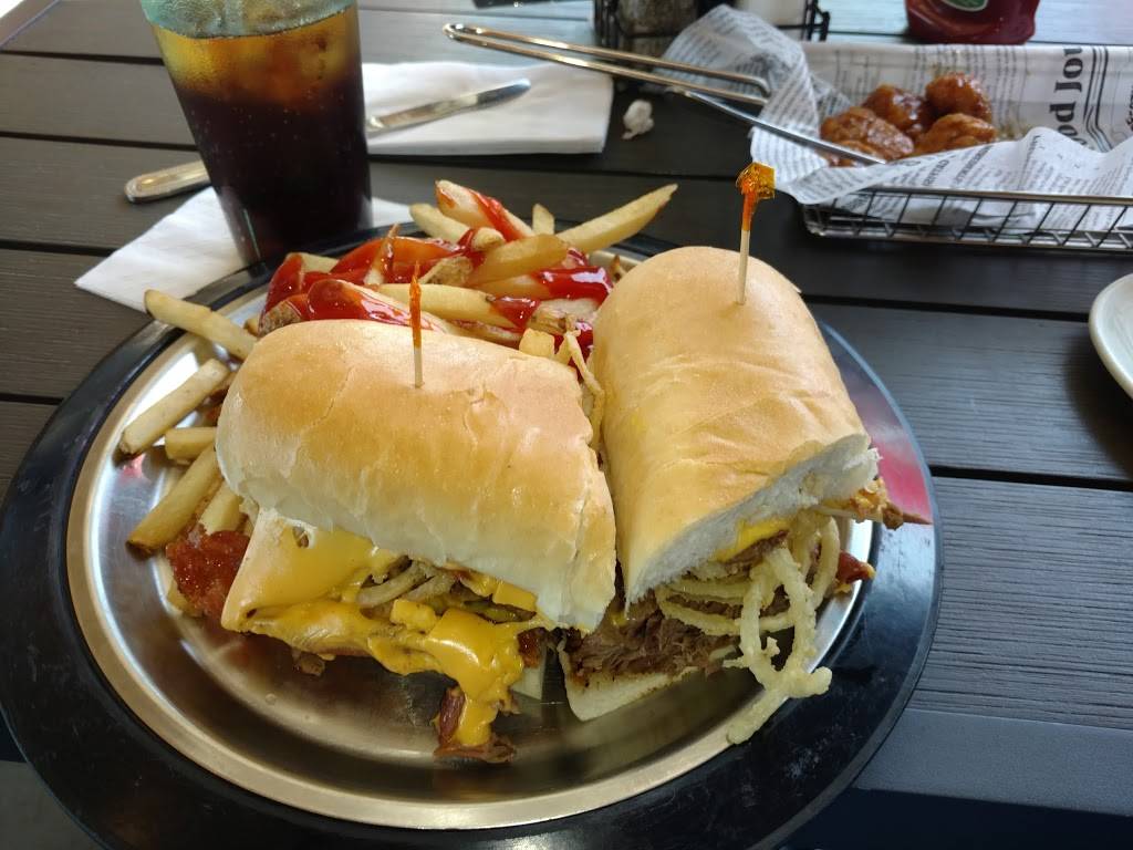 Charcoal Grill | restaurant | 111 W Ryan Rd, Oak Creek, WI 53154, USA | 4142169202 OR +1 414-216-9202