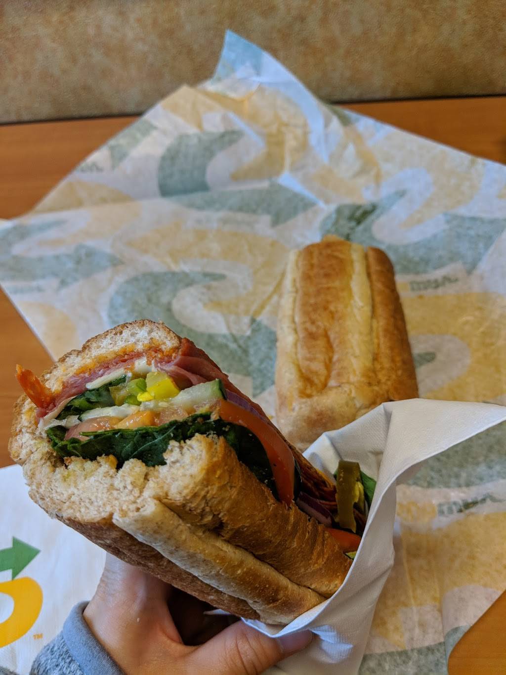 Subway Restaurants | restaurant | 850 Willow Rd, Menlo Park, CA 94025, USA | 6503211599 OR +1 650-321-1599
