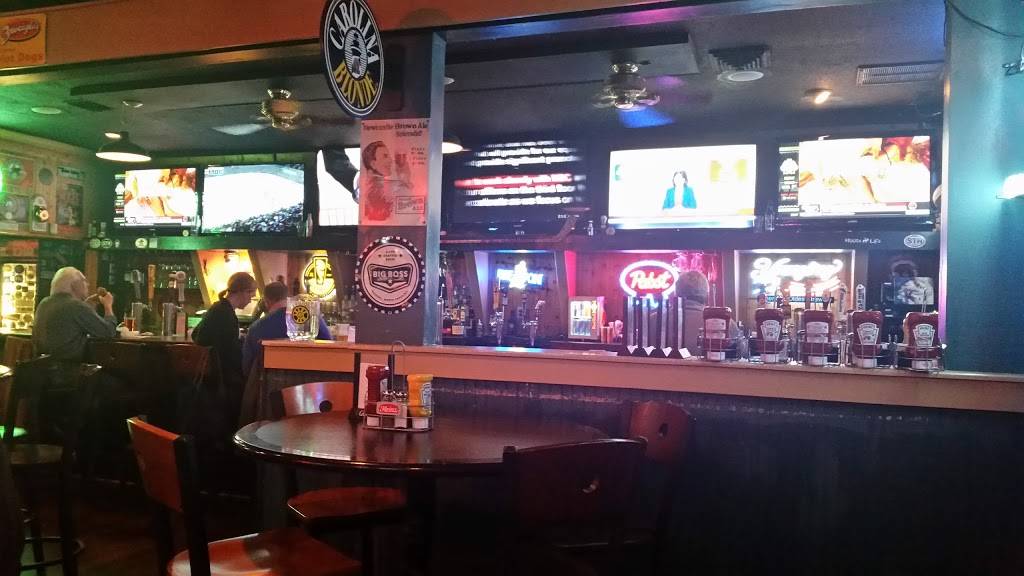 Sawmill Tap Room | restaurant | 7701 Lead Mine Rd, Raleigh, NC 27615, USA | 9198457889 OR +1 919-845-7889