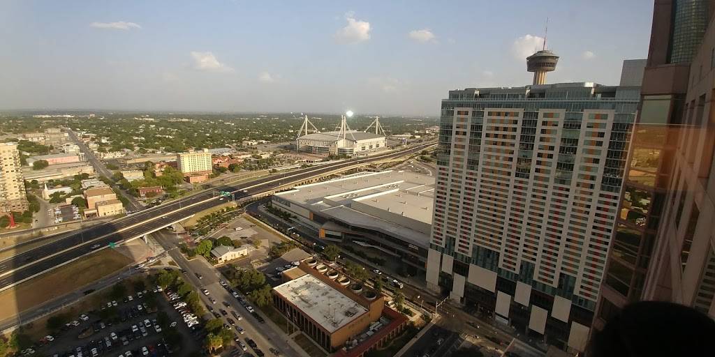 Sazos Marriott Rivercenter | restaurant | 101 Bowie St, San Antonio, TX 78205, USA | 2105546180 OR +1 210-554-6180