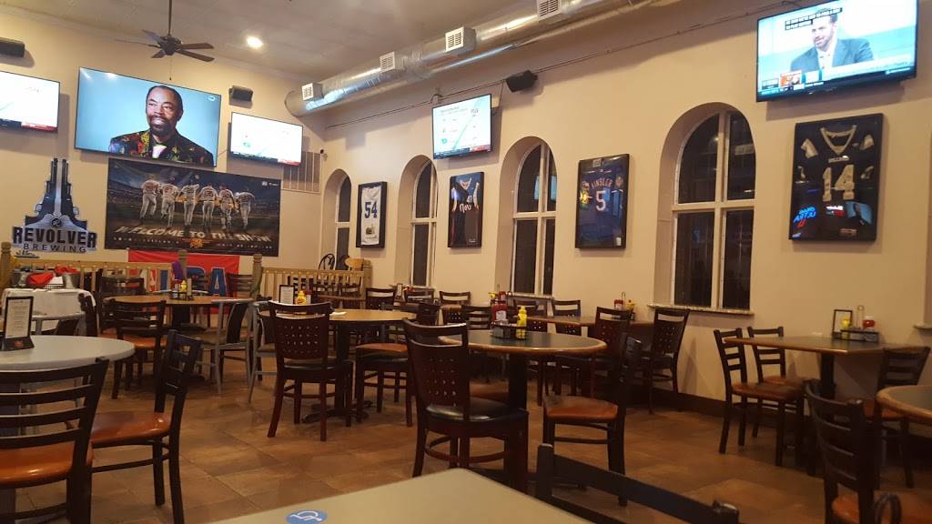Alumni Sports Bar&grill | restaurant | 146 E Main St, Royse City, TX 75189, USA | 4697235123 OR +1 469-723-5123