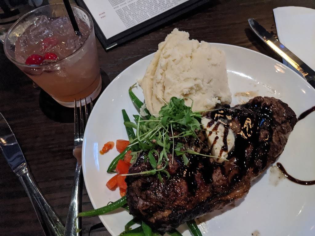 Tavern in the Square Wrentham | restaurant | 1 Premium Outlet Blvd, Suite 252, Wrentham, MA 02093, USA | 7743079900 OR +1 774-307-9900