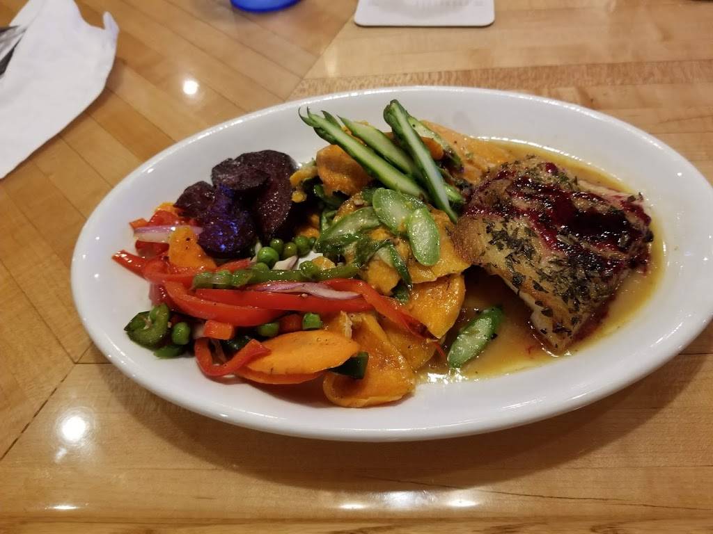 The Iron Grille | restaurant | 604 Water St, Iola, WI 54945, USA | 7154450044 OR +1 715-445-0044