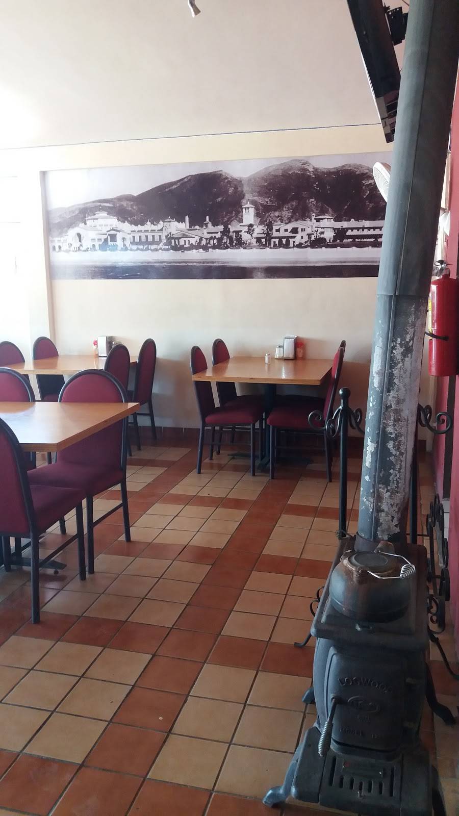 Restaurante El Platon | restaurant | Centro comercial El Parian, Calle Esmeralda, Valle Dorado, 22890 Ensenada, B.C., Mexico | 016462050363 OR +52 646 205 0363