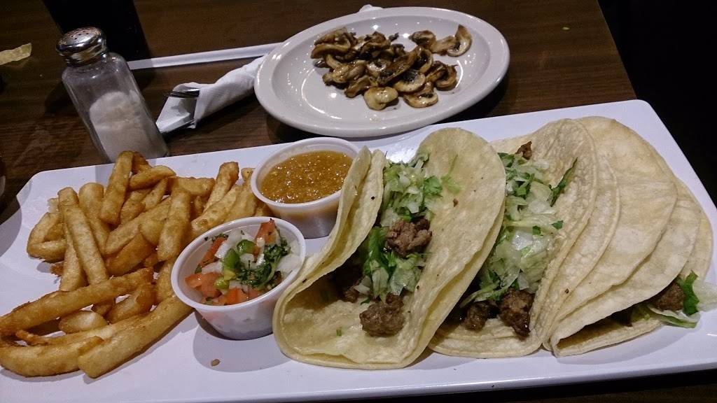 Salas Urban Cantina | restaurant | 247 E Gore Blvd, Lawton, OK 73501, USA | 5803571600 OR +1 580-357-1600