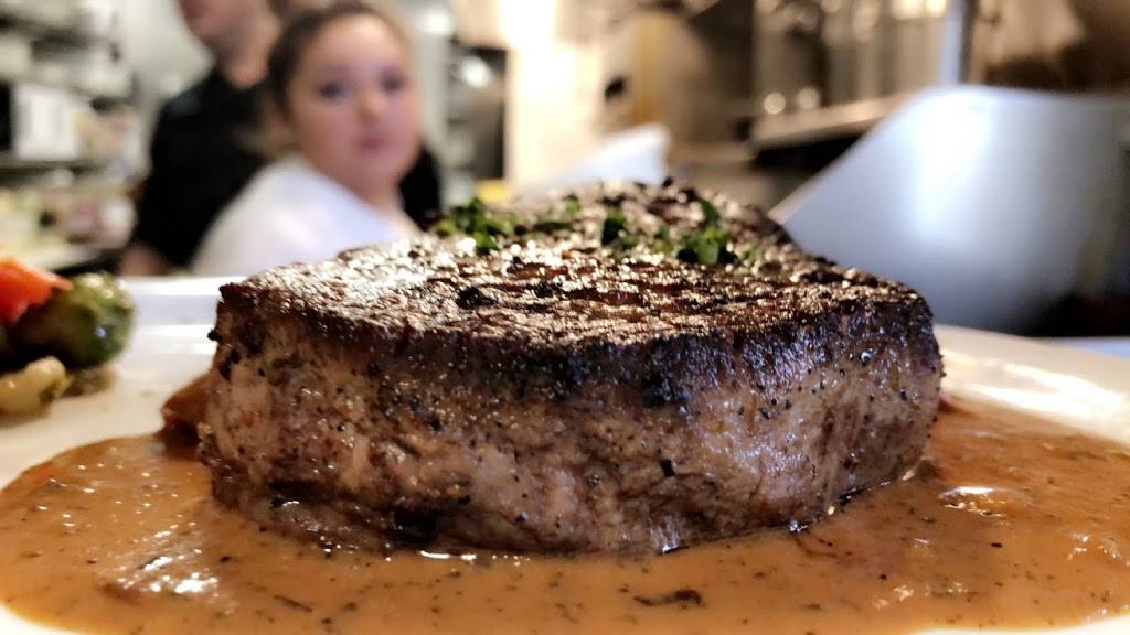 Le Chou de Bruxelles | restaurant | 1461 Rue Galt O, Sherbrooke, QC J1H 2A9, Canada | 8195641848 OR +1 819-564-1848