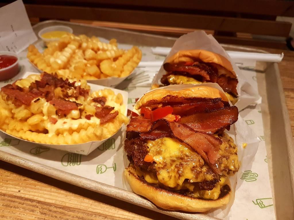 Shake Shack | meal takeaway | 1450 S Dixie Hwy, Coral Gables, FL 33146, USA | 7864703701 OR +1 786-470-3701