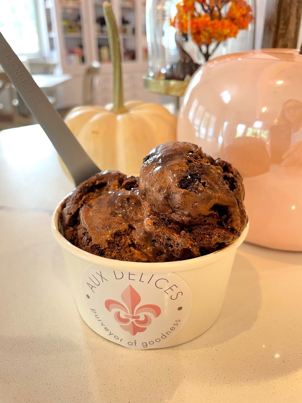 Aux Delices | restaurant | 129 Herman Melville Ave, Newport News, VA 23606, USA | 7575865584 OR +1 757-586-5584