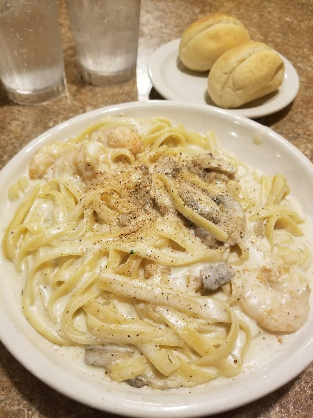 Pasta House Co | restaurant | 14007 Manchester Rd, Ballwin, MO 63011, USA | 6362306200 OR +1 636-230-6200