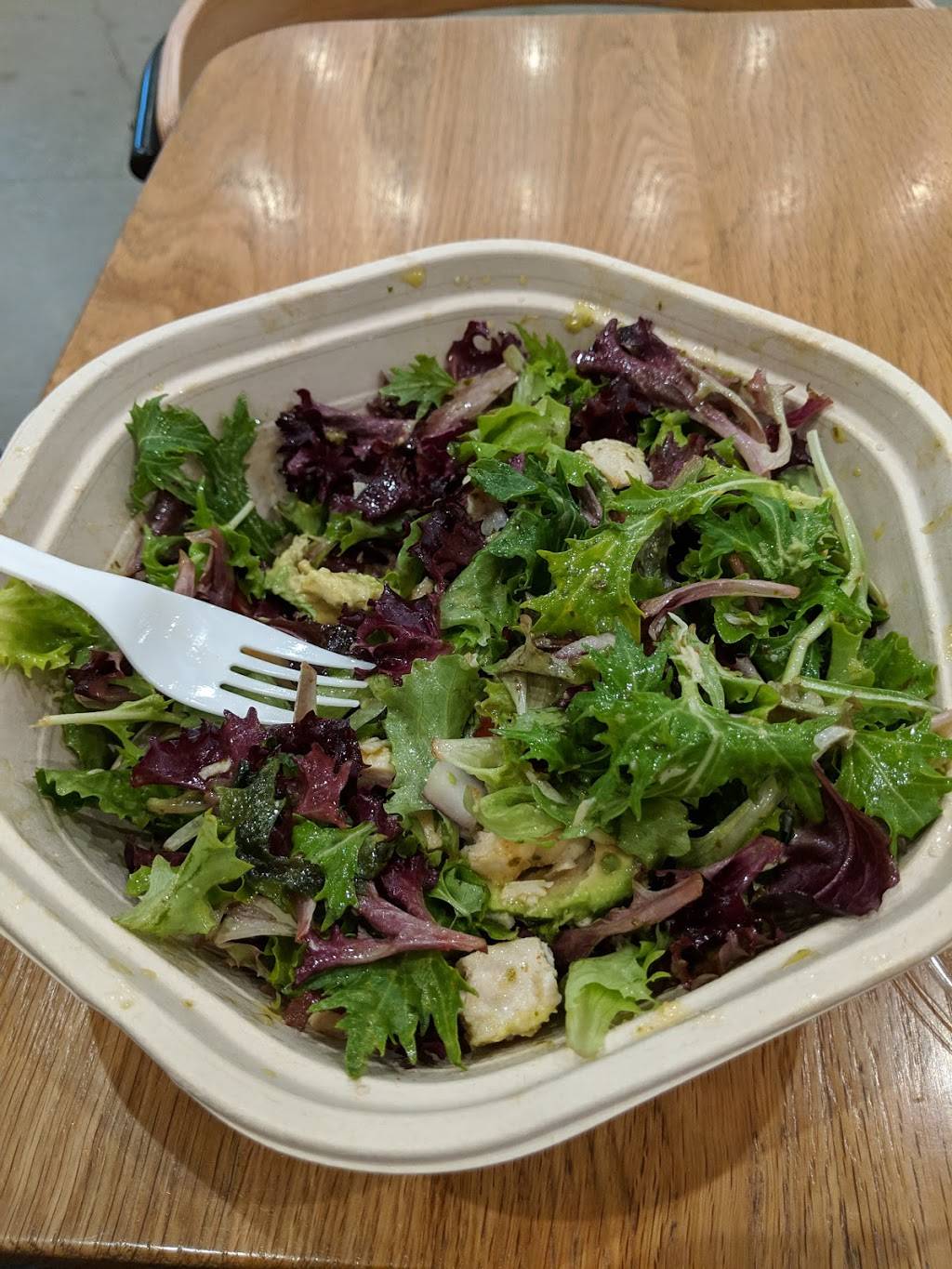 sweetgreen | restaurant | 10250 Santa Monica Blvd, Los Angeles, CA 90067, USA | 3106834650 OR +1 310-683-4650