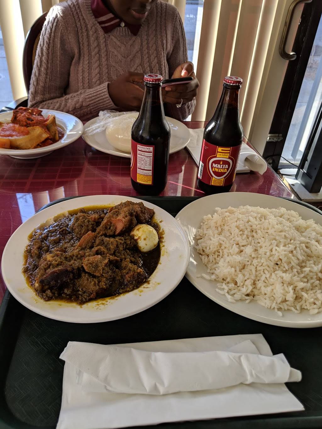 B&Q Afro Root Cuisine | restaurant | 4701 N Kenmore Ave, Chicago, IL 60640, USA | 7738787489 OR +1 773-878-7489