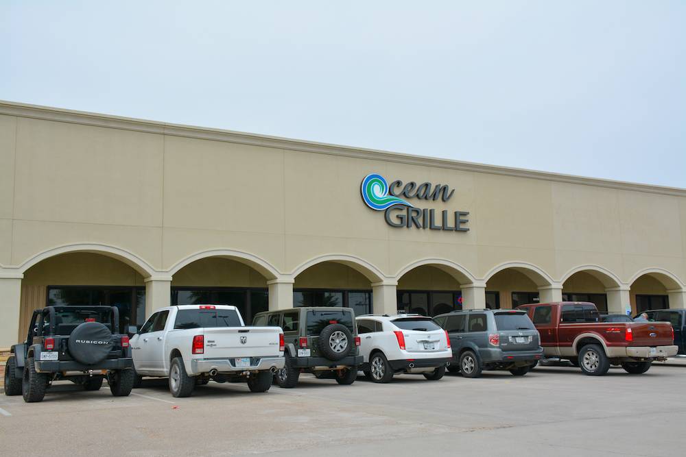 Ocean Grille Restaurant | restaurant | 2275 State Hwy 87 #15, Crystal Beach, TX 77650, USA | 4096840011 OR +1 409-684-0011