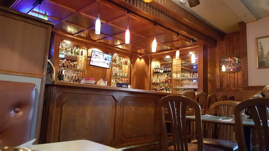 Applewood Restaurant & Bar | restaurant | 820 Farmington Ave, Bristol, CT 06010, USA | 8605897133 OR +1 860-589-7133