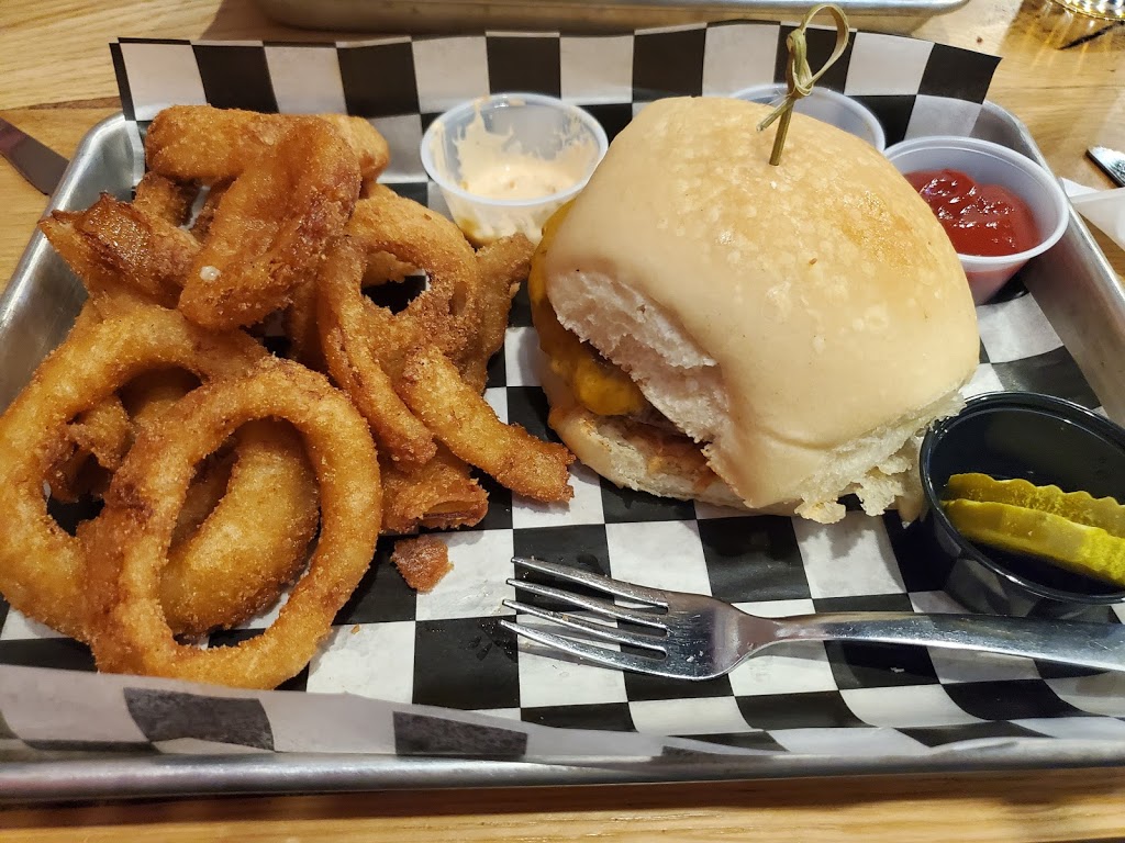 Twisted Tap | restaurant | 200 East Ave, Rochester, NY 14607, USA | 5853554687 OR +1 585-355-4687