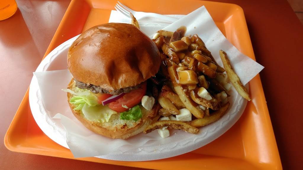 The Village Eatery | restaurant | 12 Queen St E, Cambridge, ON N3C 2A8, Canada | 5192601117 OR +1 519-260-1117