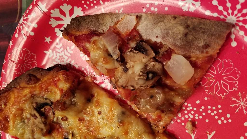 Crossroads Pizza & Subs | meal takeaway | W229 S8680 Clark St, Big Bend, WI 53103, USA | 2626624466 OR +1 262-662-4466