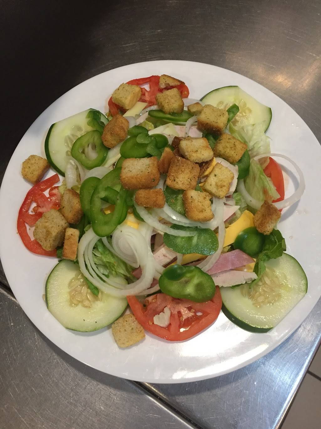 Maple Leaf Restaurant | restaurant | 111 S Center St, Geneseo, IL 61254, USA | 3099446789 OR +1 309-944-6789