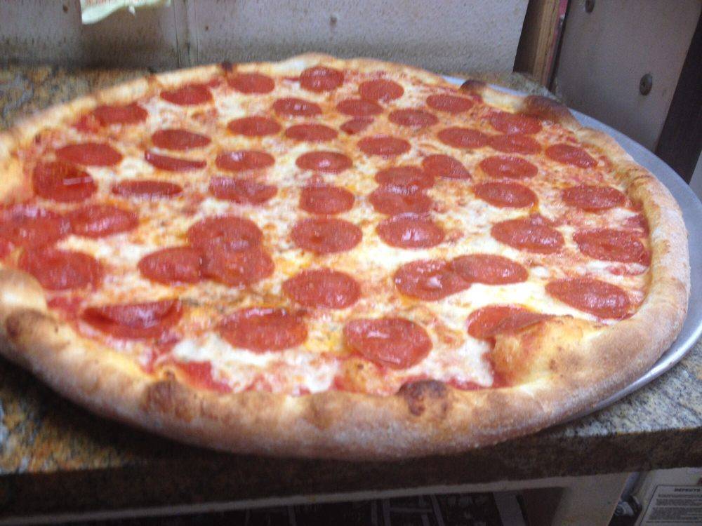 A & L Pizza Restaurant | restaurant | 6024 18th Ave, Brooklyn, NY 11204, USA | 7182361122 OR +1 718-236-1122