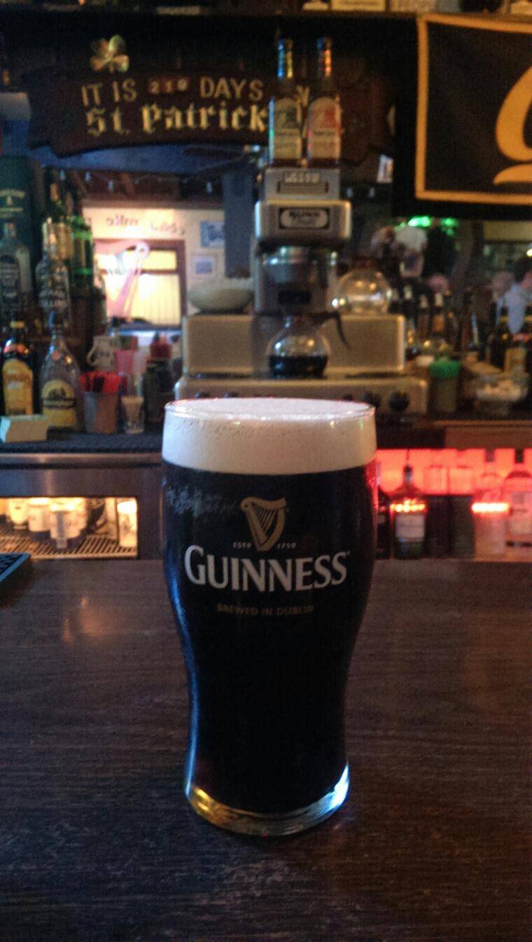 McNallys Irish Pub | restaurant | 5352 College Ave, Oakland, CA 94618, USA | 5106553929 OR +1 510-655-3929