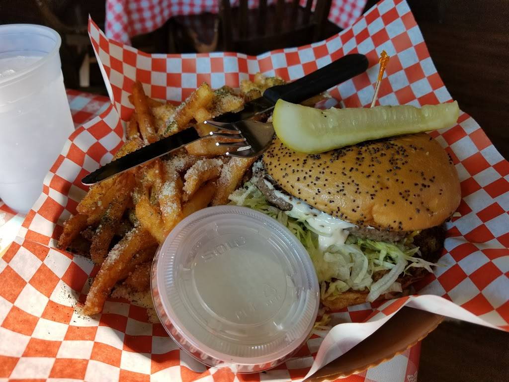 Chips Old Fashioned Hamburgers | restaurant | 6115 La Vista Dr, Dallas, TX 75214, USA | 4693340785 OR +1 469-334-0785