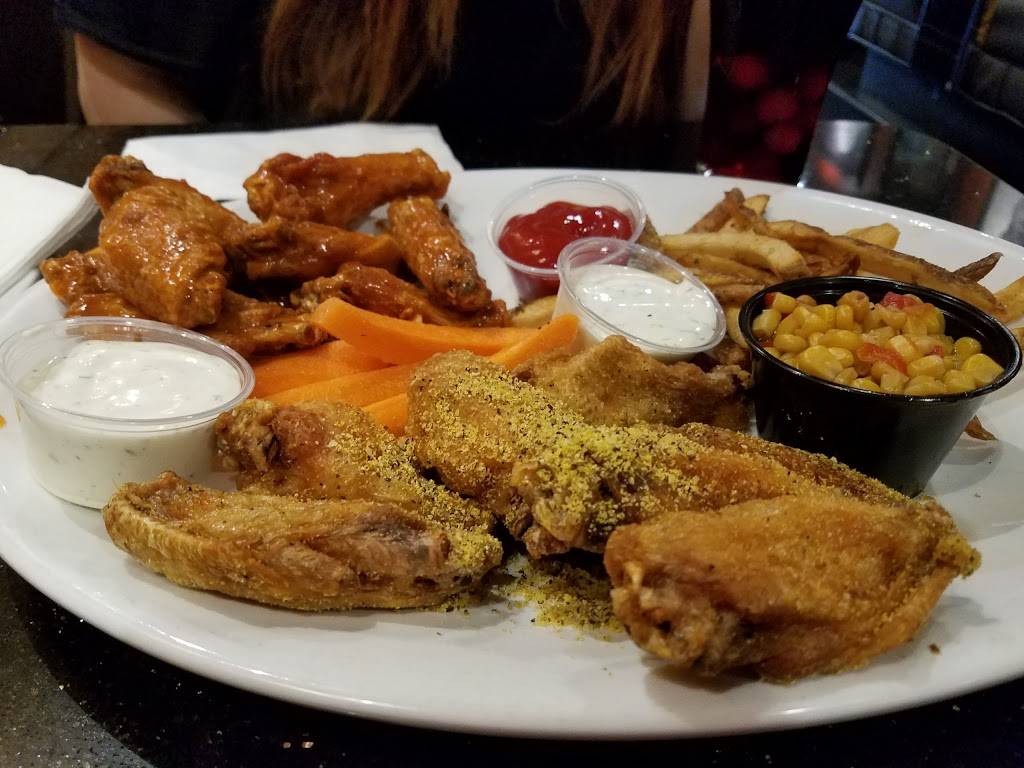 Alondra Hot Wings | restaurant | 616 Whittier Blvd, Montebello, CA 90640, USA | 3237222731 OR +1 323-722-2731