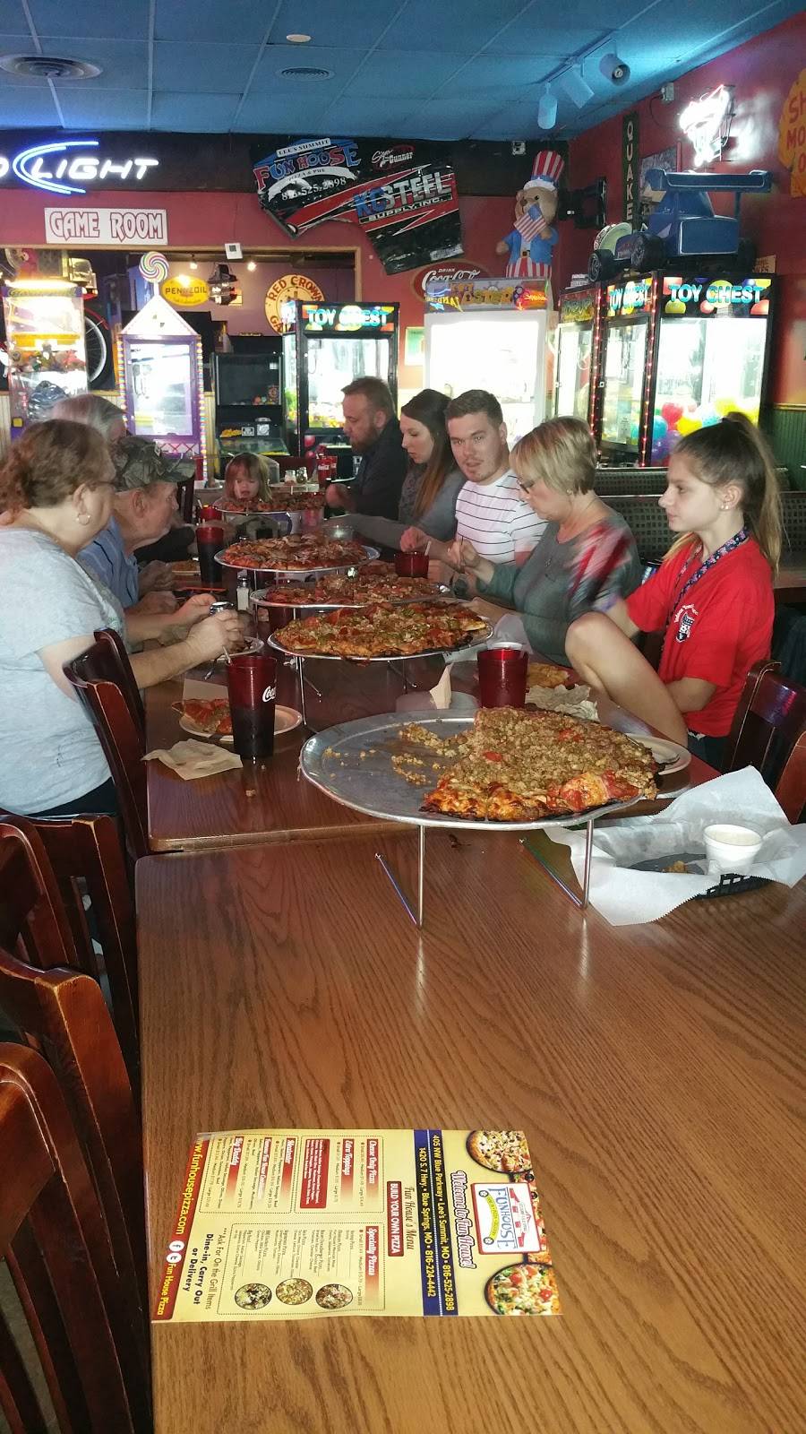 Fun House Pizza Dine in | restaurant | 405 NW Blue Pkwy, Lees Summit, MO 64063, USA | 8165252898 OR +1 816-525-2898