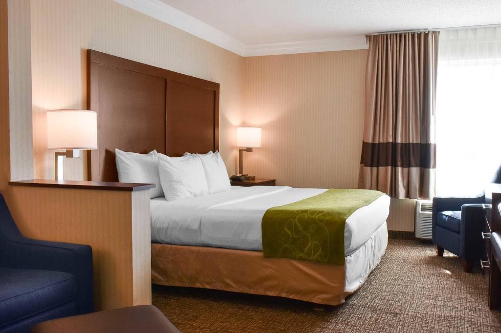 Comfort Suites Downtown Carlisle | restaurant | 10 S Hanover St, Carlisle, PA 17013, USA | 7179601000 OR +1 717-960-1000