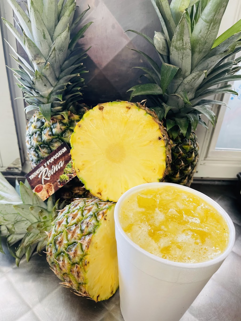 Taquería & Pupuseria Reina | restaurant | 918 Aldine Bender Rd, Houston, TX 77032, USA | 7136926409 OR +1 713-692-6409