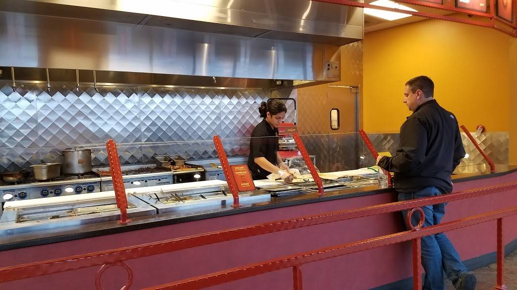 Pancheros Mexican Grill | restaurant | 3015 N Perryville Rd, Rockford, IL 61114, USA | 8157088570 OR +1 815-708-8570